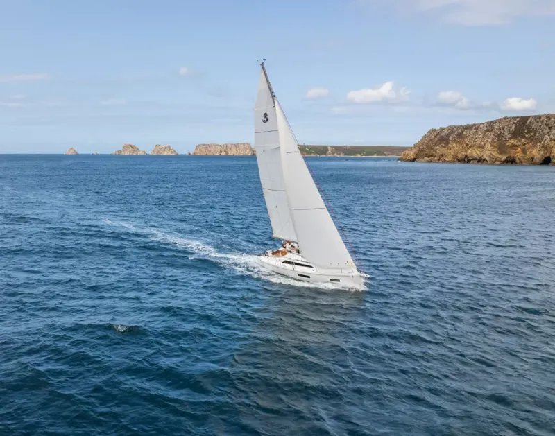 Oceanis 37.1