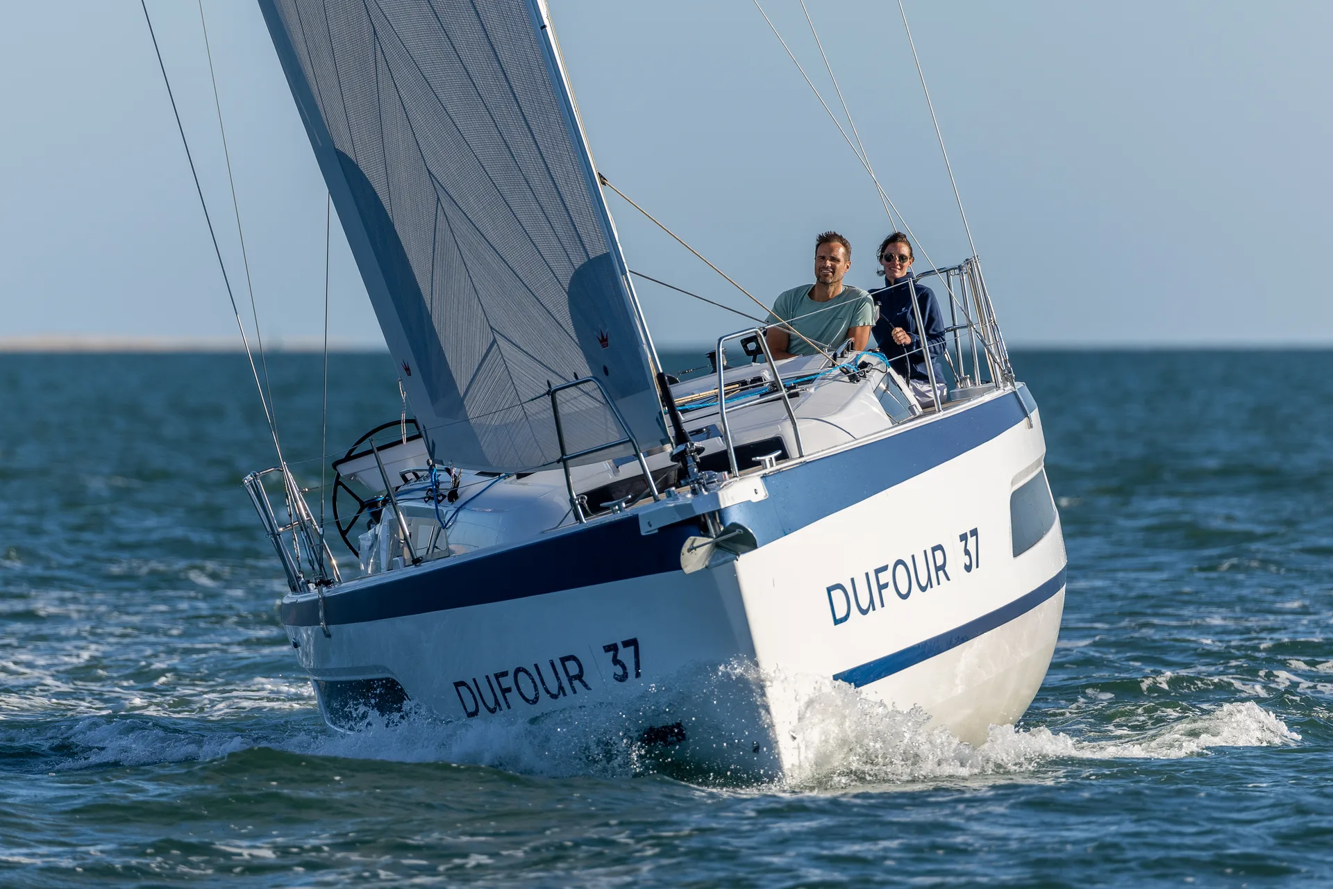 Dufour 37 — photo 3