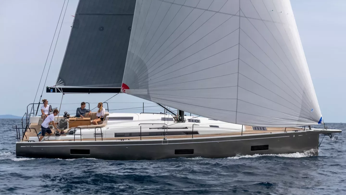 Beneteau First 44 — photo 2