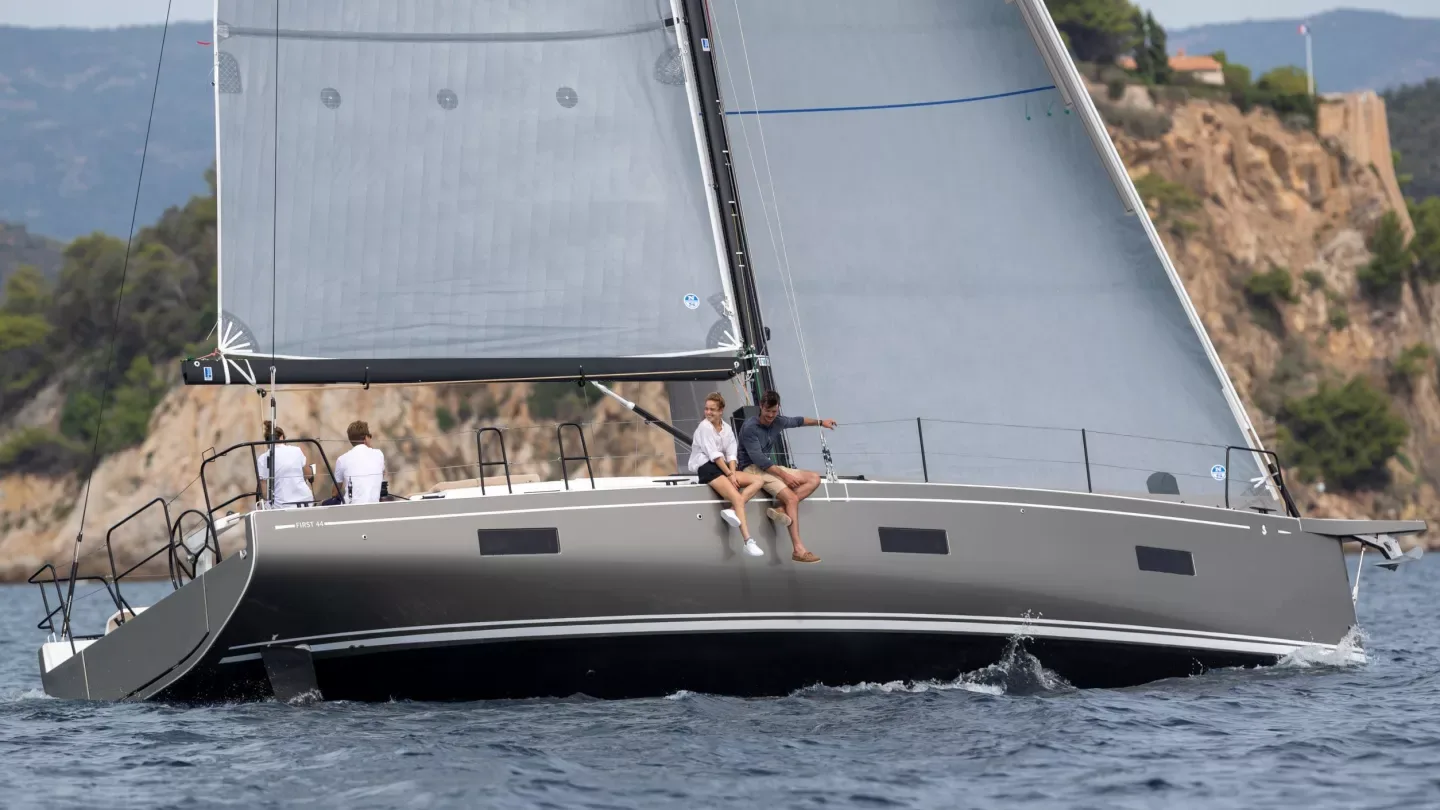 Beneteau First 44 — photo 3
