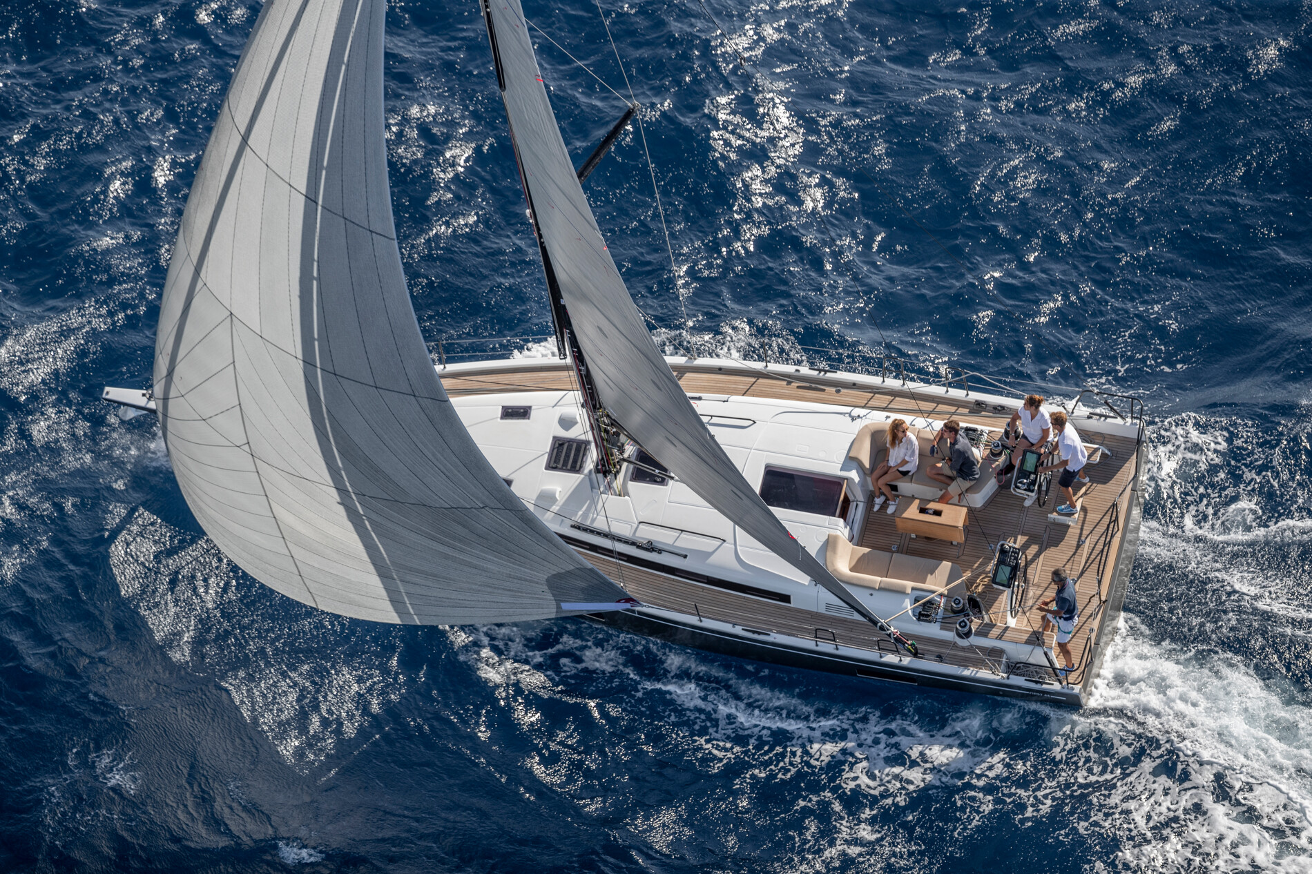 Beneteau First 44 — photo 9