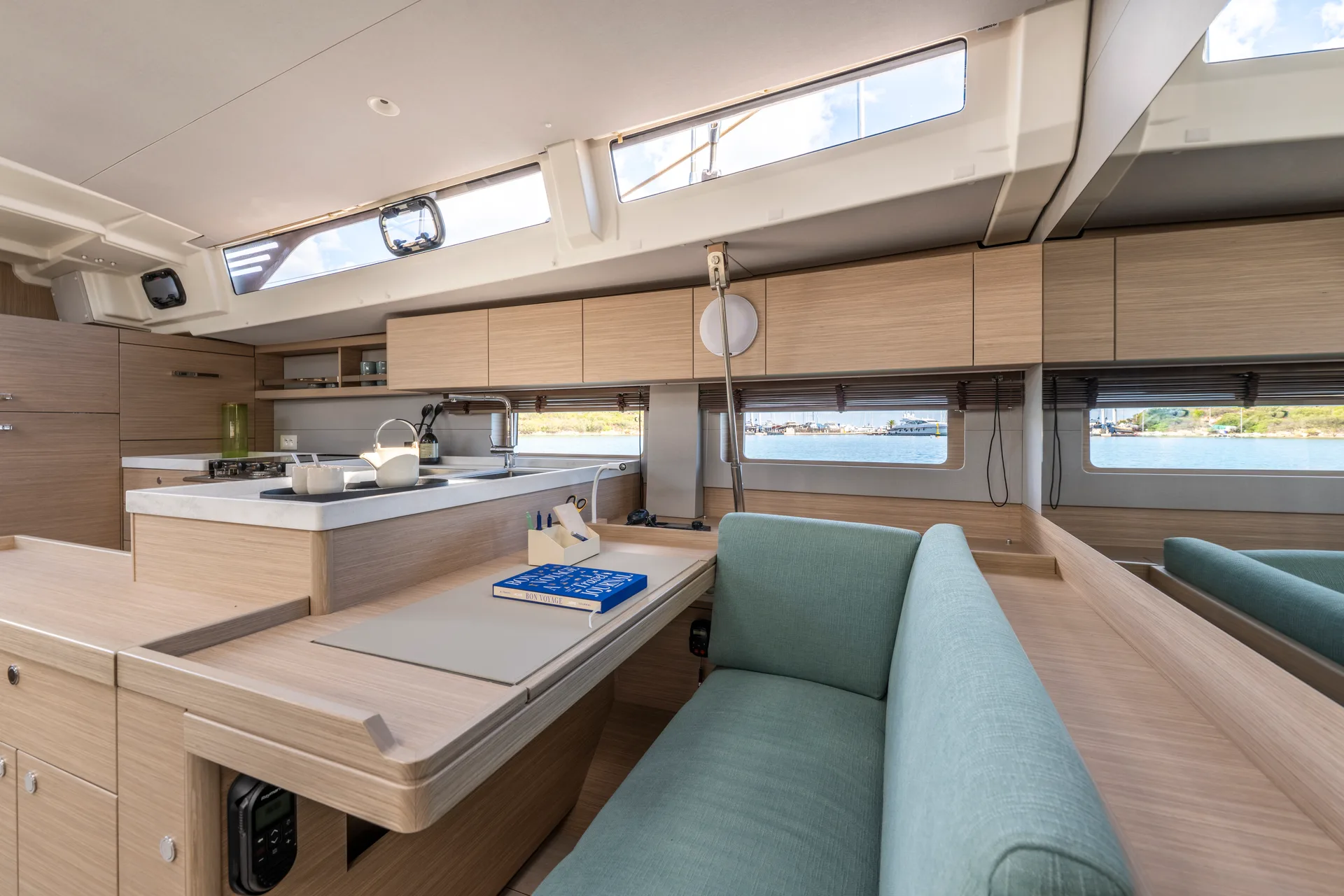 Beneteau Oceanis 52 — photo 13