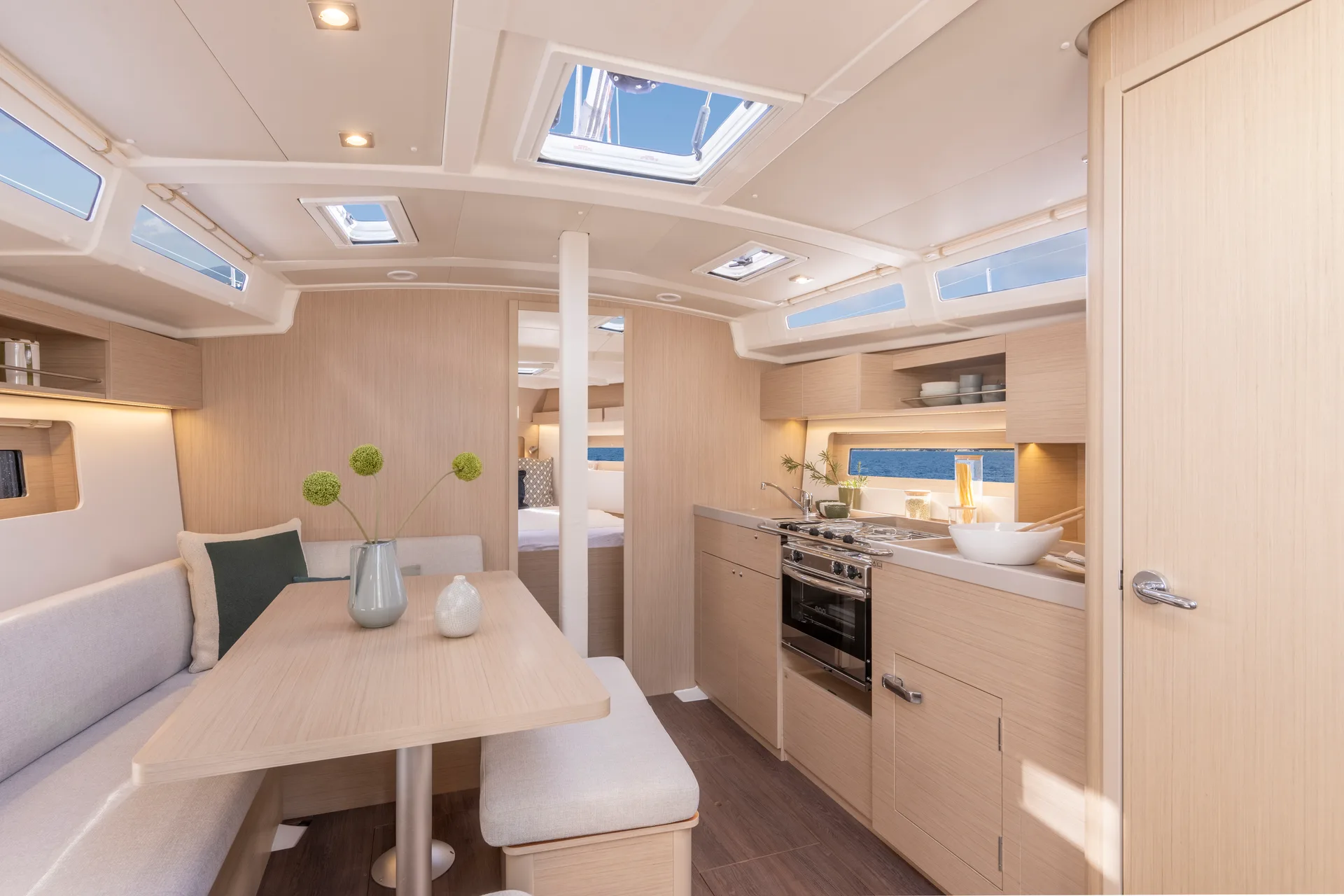 Oceanis 37.1 — photo 9