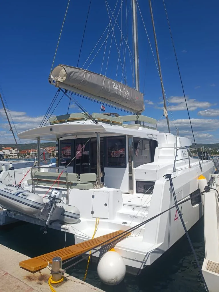Bali Catamarans 4.4 "Double Trouble"