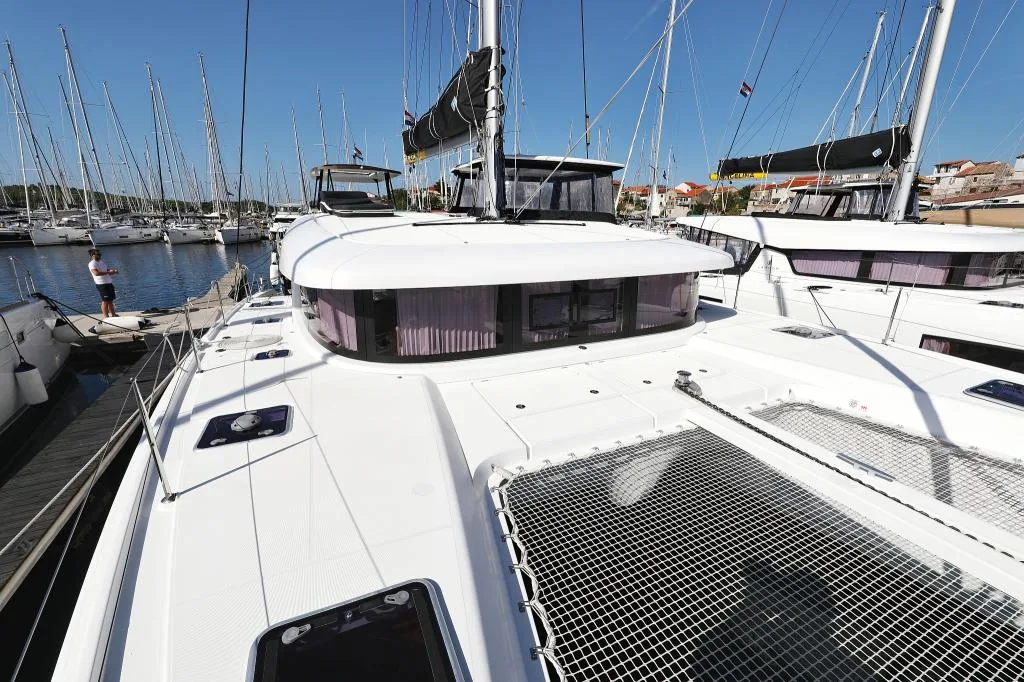 Lagoon 42 — photo 18
