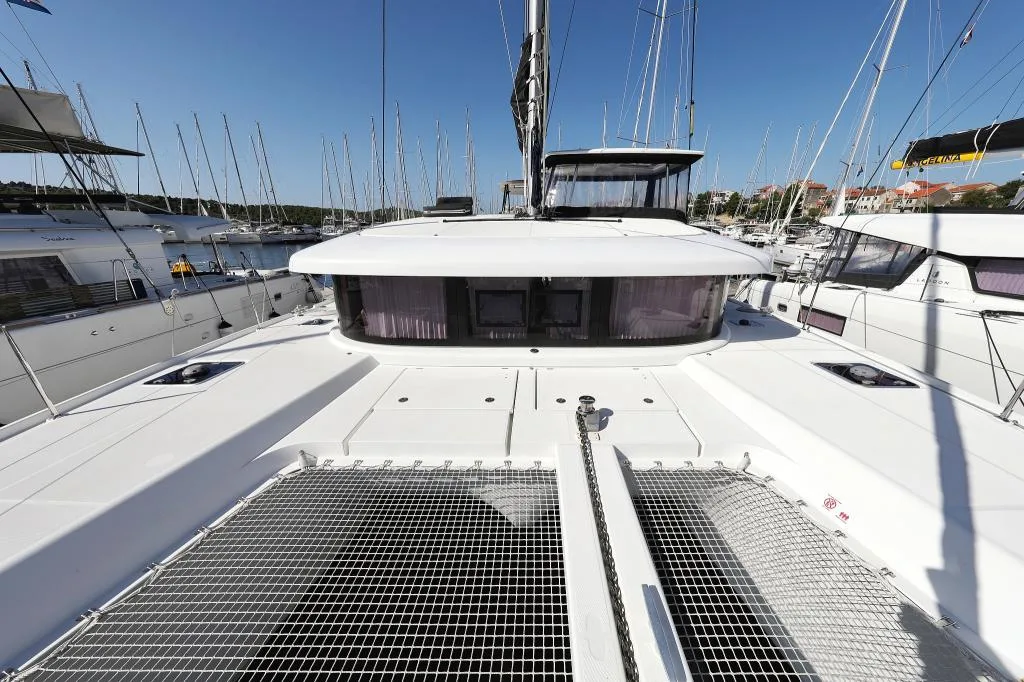 Lagoon 42 — photo 19
