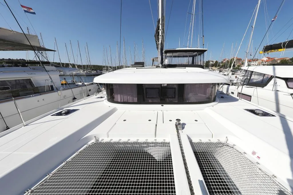 Lagoon 42 — photo 20