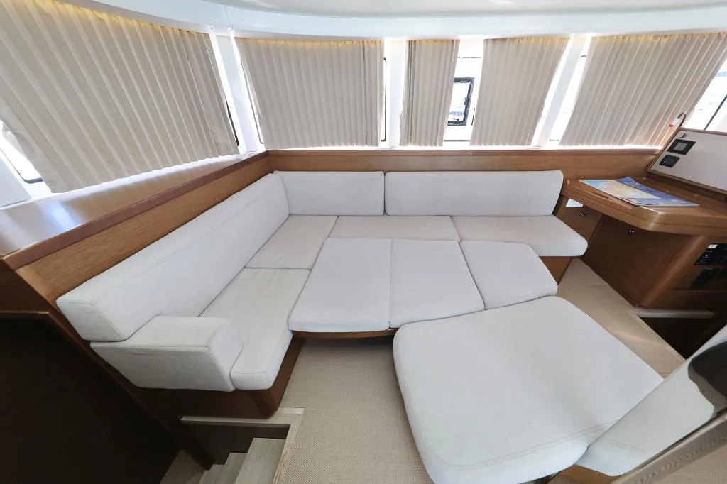 Lagoon 42 — photo 29