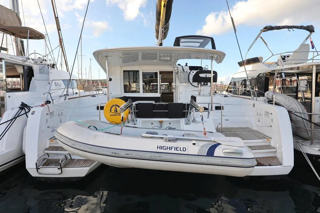 Lagoon 40 "Mars"