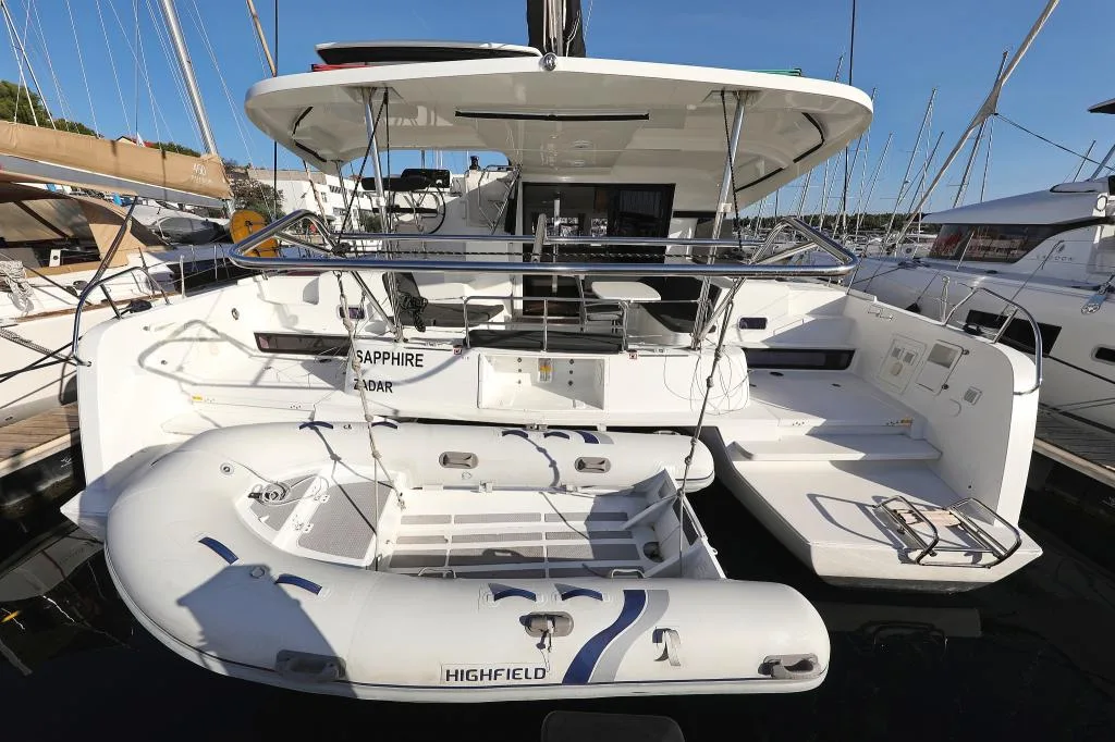 Lagoon 42 "Sapphire"